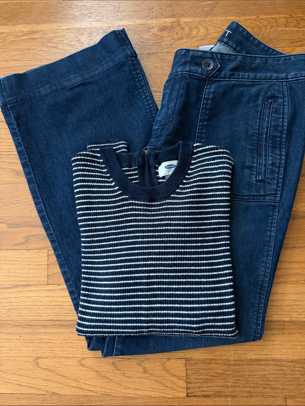 Old Navy blue/white striped sweater with zip back. Size M.